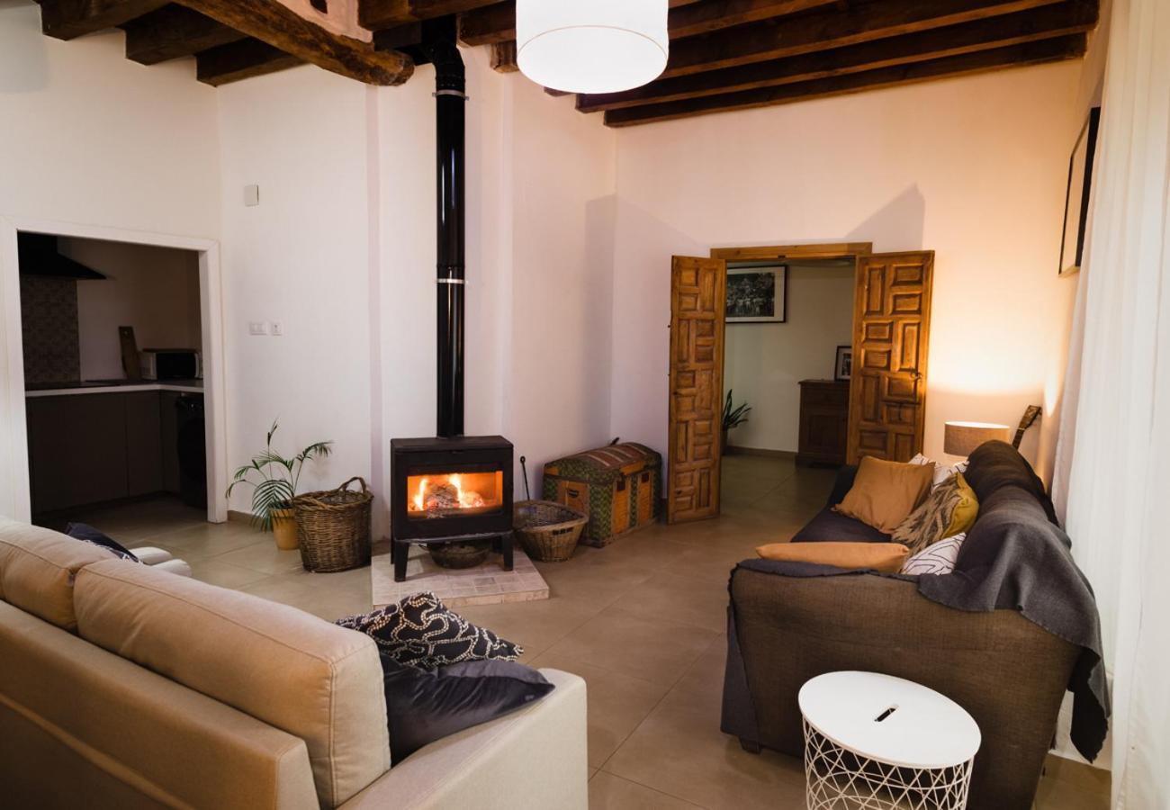 Casa De Los Cuadros Villaluenga Del Rosario Luaran gambar
